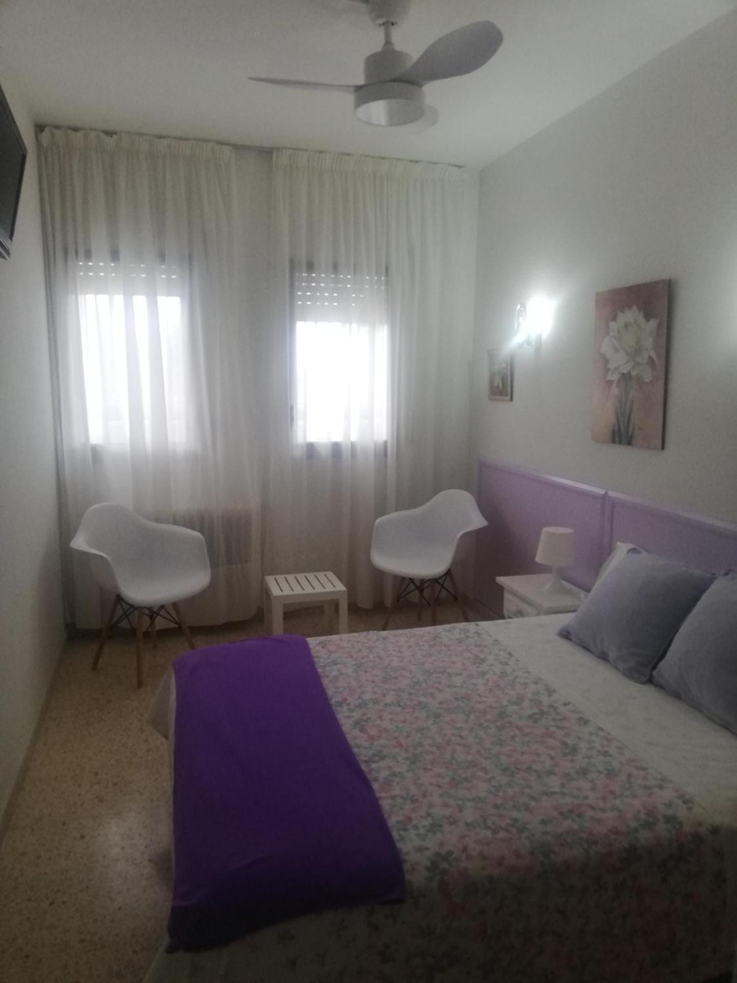 Hostal Los Pinares Lloret de Mar Exterior foto